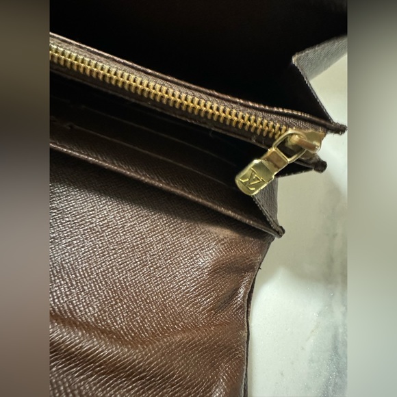 Louis Vuitton Vintage Sarah Damier Wallet - Picture 4 of 6